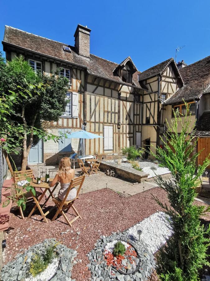 Les Cieux De La Cathedrale - Calme - Jardin - Wifi Apartman Troyes Kültér fotó
